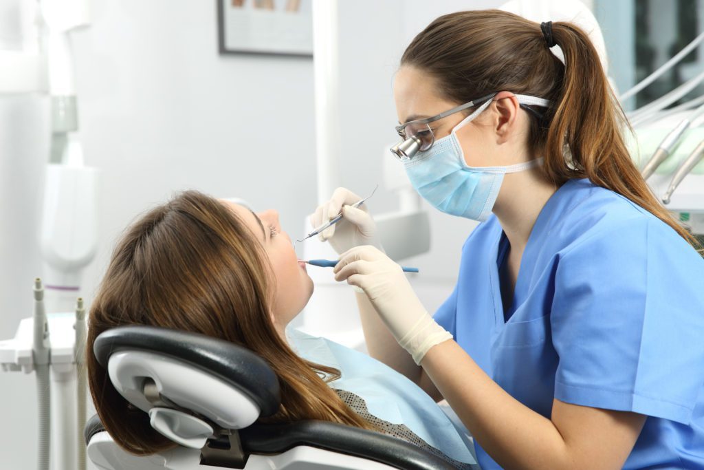 Dentist’S Guide To Oral Health: Tips And Tricks