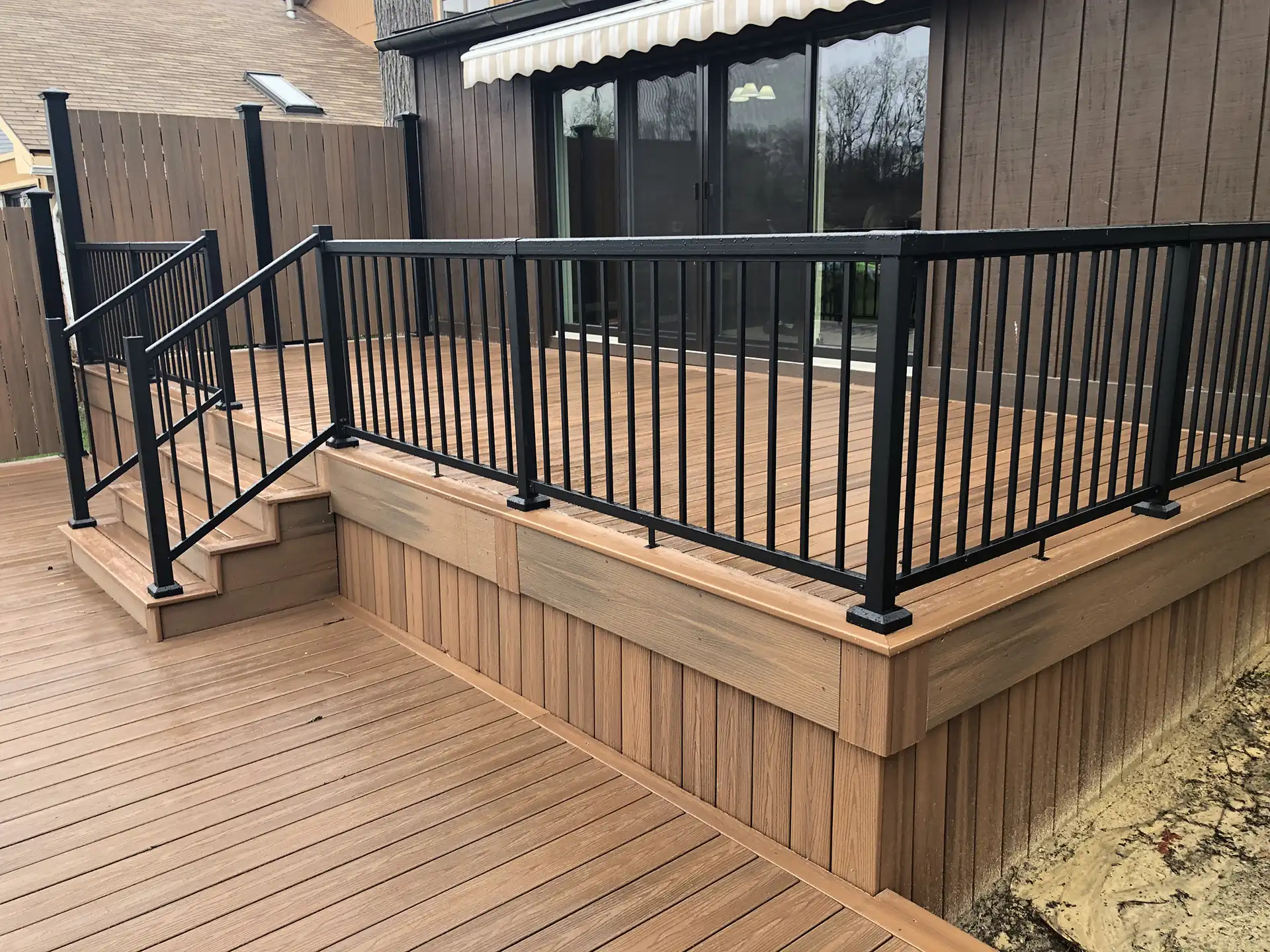 Easy Install Aluminum Frame Glass Railing Post Solutions
